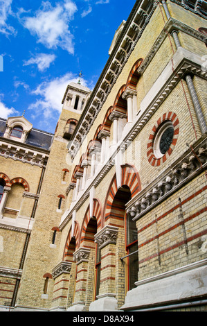 Außenseite des Abbey Mills Abwasserpumpwerk 1868 von Joseph Bazalgette und Edmund Cooper, Stratford, London, England Stockfoto