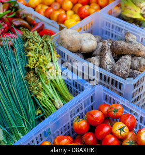 Frisches Obst und Gemüse auf den asiatischen Markt Stockfoto