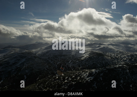 Walker im Winter auf der Schiehallion Stockfoto