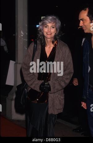 EMMYLOU HARRIS an Sling Blade premiere in Los Angeles, Ca. 1996.k6983lr. (Kredit-Bild: © Lisa Rose/Globe Photos/ZUMAPRESS.com) Stockfoto