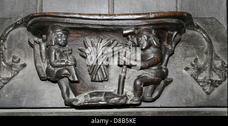 Misericords Sitz Hedging und Notwasserung Februar St. Marys Kirche Ripple Worcestershire England UK Stockfoto