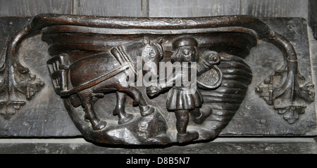 Misericords Sitz Aussaat März St. Marys Kirche Ripple Worcestershire England UK Stockfoto