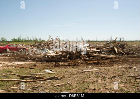 22. Mai 2013 Moore Oklahoma - Häuser wurden vollständig eingeebnet in Moore, Oklahoma.  Bildnachweis: James Pratt / Alamy Live News Stockfoto