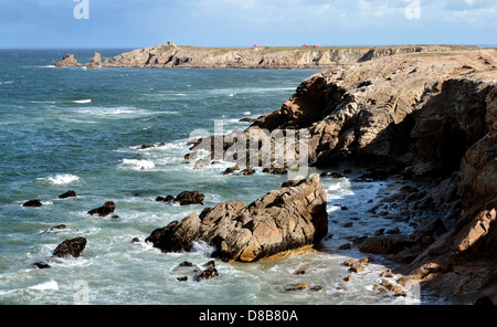 Felsigen wilde Küste von Quiberon Halbinsel im Département Morbihan in der Bretagne im Nordwesten Frankreichs Stockfoto