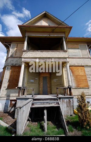 Historischen Queen Anne-Stil-Haus befindet sich auf der Website von Bauland in der Innenstadt von Calgary Alberta Kanada Stockfoto