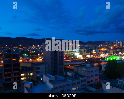 TABRIZ, IRAN - Mai 2: Tabriz Stadt Augen Vogelperspektive in der Dämmerung auf 2. Mai 2011 in Tabriz, Iran. Stockfoto