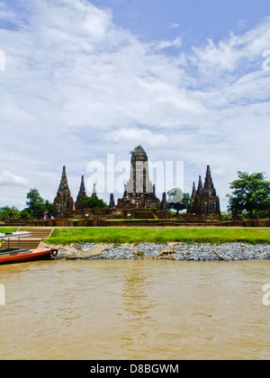 Chaiwatthanaram buddhistisches Kloster am Ufer des Chaopraya River in Ayutthaya, die alte Hauptstadt in Thailand Stockfoto