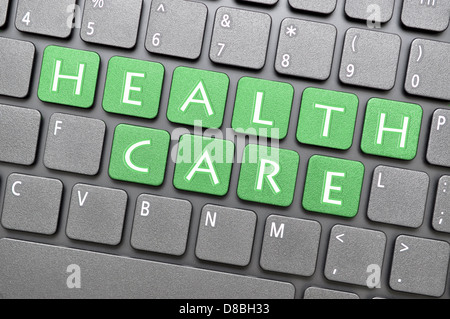 Medizinische Versorgung auf Tastatur Stockfoto