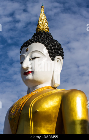 große Buddha-Statue im Goldenen Dreieck Stockfoto