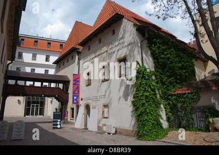 Galerie Jaroslawa Fragnera der Galerie von Architektur und Design außen Betlemske Namesti Platz Altstadt Prag Stockfoto