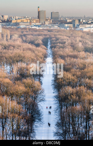 Blick auf den Tiergarten von der Siegessäule. Berlin, Deutschland. Stockfoto