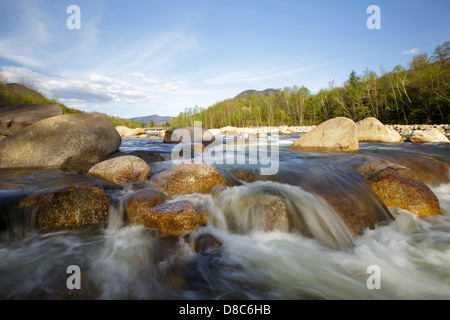 East Branch der Pemigewasset River in Lincoln, New Hampshire USA während der Frühlingsmonate Stockfoto