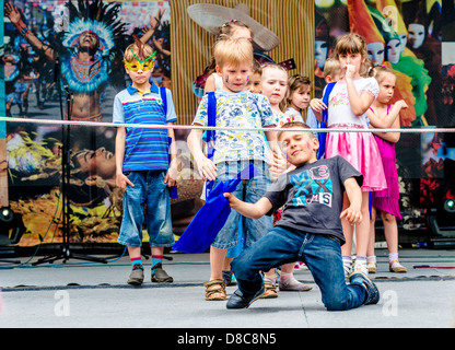 Jährliche Karneval im Moskauer Ermitage-Garten Stockfoto