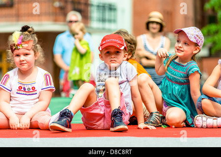 Jährliche Karneval im Moskauer Ermitage-Garten Stockfoto