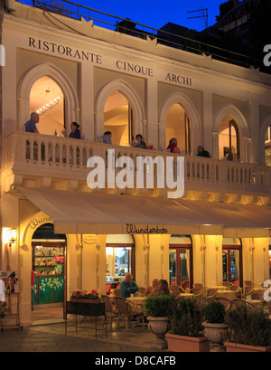 Italien, Sizilien, Taormina, Piazza IX Aprile, Restaurant, Stockfoto