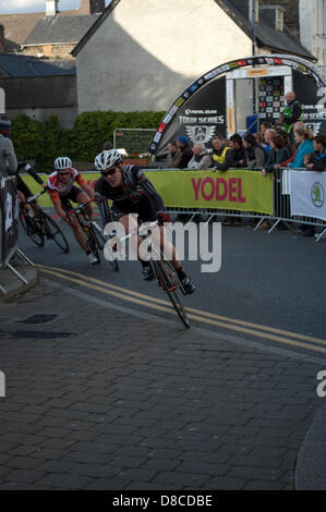 Aberystwyth, Wales, UK. 24. Mai 2013. Die Aberystwyth Bühne der 2013 Pearl Izumi Tour Serie, von Doppel-Olympiasieger Ed Clancy MBE gewonnen. Bildnachweis: Barry Watkins/Alamy Live-Nachrichten Stockfoto