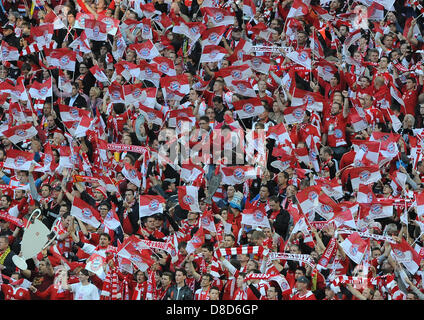 London, UK.  25. Mai 2013. FC Bayern München Fans vor 2013 UEFA Champions League Finale von Wembley-Stadion. Stockfoto