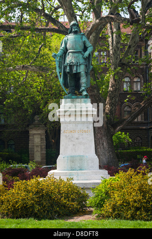 Ungarn Budapest statue Skulptur Bronze Szondy Gyorgy Soldat Kapitän Dregely Schloss 1544 Belagerung durch die osmanische Armee Stockfoto