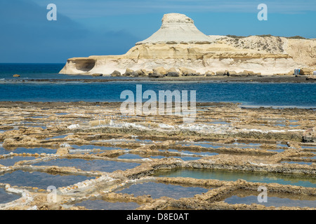 Salinen in Marsalforn auf der Insel Gozo. Genommen in Mitte Morgensonne Stockfoto