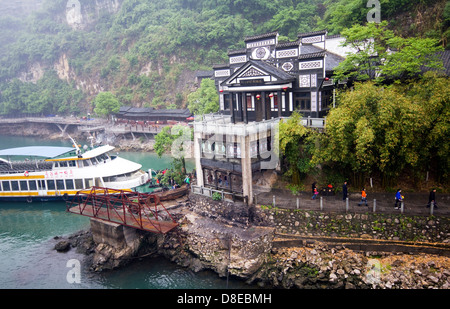 Stämme der drei-Schluchten-Tour, Xiling, China Stockfoto