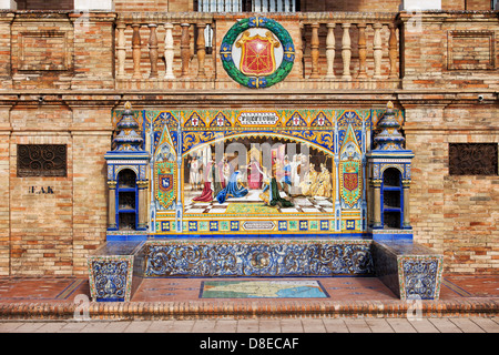 Bank mit Azulejos Kacheln auf der Plaza de Espana in Sevilla, Spanien. Stockfoto