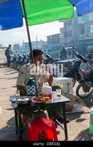 Junger Mann, Kalaw, Myanmar Stockfoto
