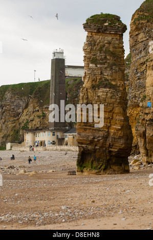 Marsden Grotte Lift Stockfoto