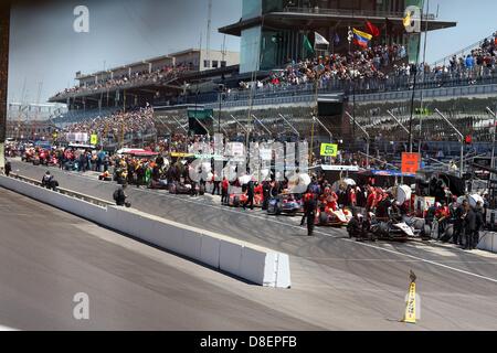 24. Mai 2013 - Indianapolis, Indiana, USA - Indycar, Runde 5, Indianapolis, Indy 500, IN, USA, Mai 17-27 2013 (Kredit-Bild: © Ron Bijlsma/ZUMAPRESS.com) Stockfoto