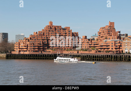 Fluss Themse Seitenansicht von Freihandel Wharf, 340 Autobahn, London E1W 3EU, UK. Stockfoto