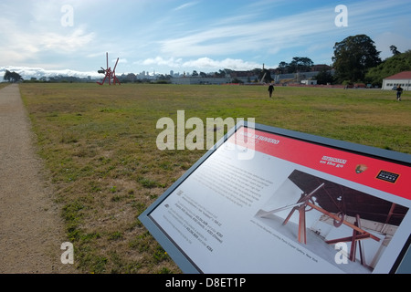 Bildhauer Mark Di Suveros Einbau in San Francisco. Stockfoto