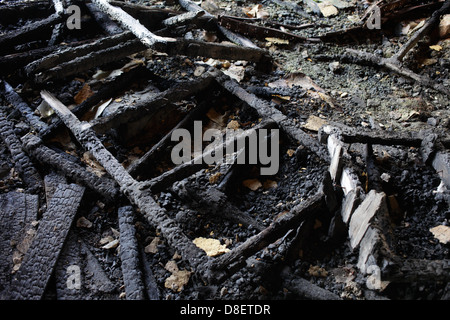 Berlin, Deutschland, verkohlte Reste verbrannt Industrieruine Stockfoto