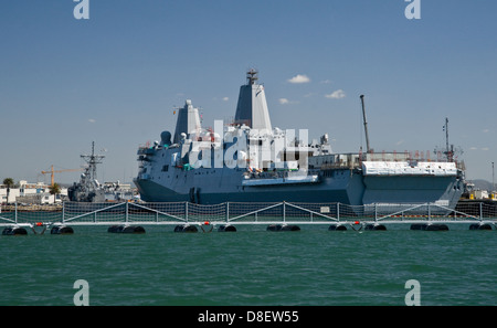 US-Marine San-Antonio-Klasse Landung Plattform Dock in San Diego Naval Base Stockfoto