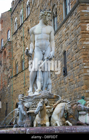 Europa, Italien, Florenz, Neptun-Brunnen auf der Piazza della Signoria, UNESCO-Weltkulturerbe Stockfoto