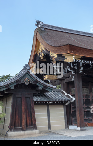 Details der Gishu-Mon Tor im Bereich der Kaiserpalast in Kyoto, Japan Stockfoto