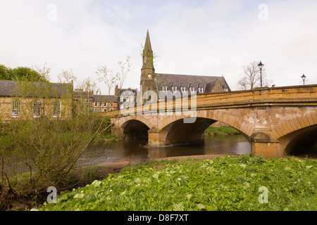 Thomas Telfords Brücke über den Fluß Wansbeck in Morpeth. Stockfoto