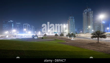 Neue Dubai gesehen von Interchange 5 Sheikh Zayed Road, Vereinigte Arabische Emirate Stockfoto