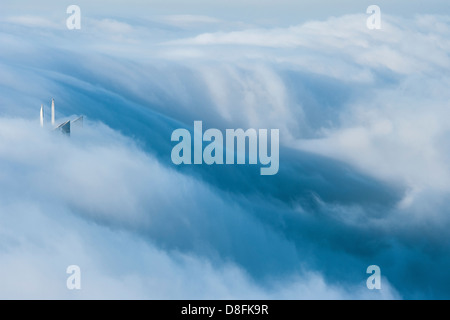 Dubai Marina in dichtem Nebel, Vereinigte Arabische Emirate Stockfoto