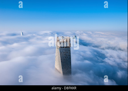 Dubai Marina in dichtem Nebel, Vereinigte Arabische Emirate Stockfoto