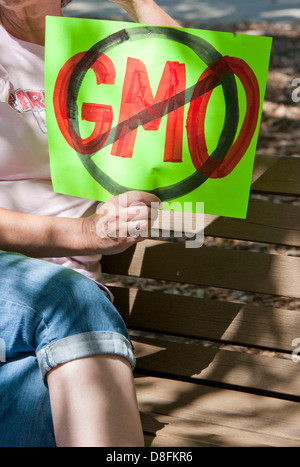 Patriot Guard Reiter versammeln sich, um die Familie des gefallenen US-Soldaten nach Wort zu unterstützen, dass Westboro Baptist Church Beerdigung protestieren würde Stockfoto