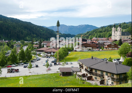 Ansicht von Hopfgarten, einer ländlichen Lvillage im Brixental, Tirol und beliebtes Urlaubsziel, Österreich Stockfoto