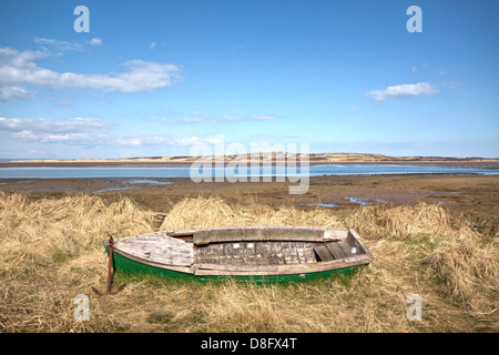 Altes Boot an hinter Bay Nature Reserve East Lothian Stockfoto