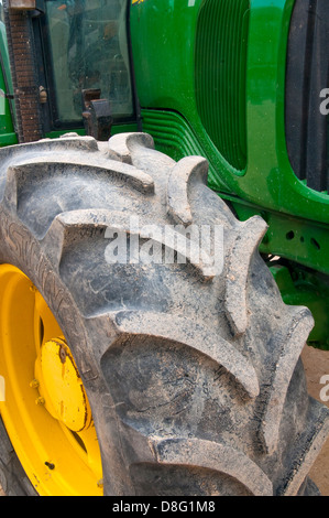 Rad des Traktors. Stockfoto