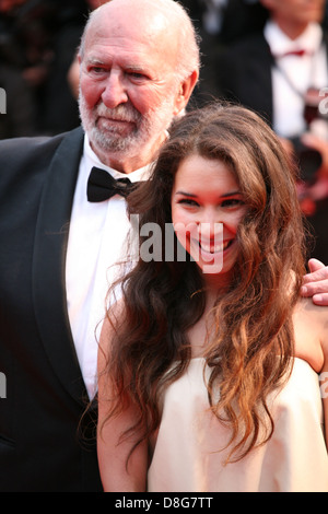 Jean-Pierre Marielle, Sofia Manousha, Teilnahme an der Gala-Vorführung von The Great Gatsby beim Cannes Film Festival am 15. Mai Stockfoto