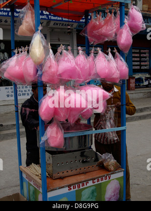 Zuckerwatte-Anbieter in Nepal Stockfoto