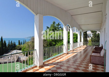 Balkon des Massandra Hotel, Jalta, Krim, Ukraine Stockfoto