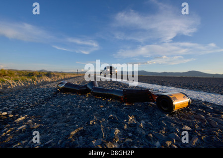 Ausrangierte Filmrolle an der Seite der Autobahn im Bereich des großen Beckens von Utah. Stockfoto