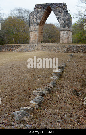 Bogen oder El Arco, Tor zu den Maya-Ruinen von Kabah, Yucatan, Mexiko Stockfoto
