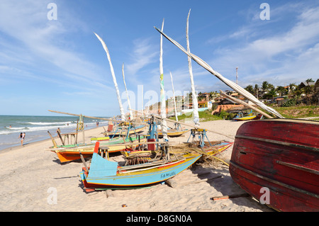 Segelboote am Strand Canoa Quebrada, Ceará, Brasilien Stockfoto