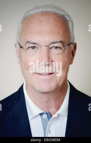 Exklusiv: Der ehemalige Fußballspieler und aktueller Ehrenpräsident des FC Bayern München, Franz Beckenbauer am 16.05.2013 in Hamburg. Foto: Robert Schlesinger Stockfoto