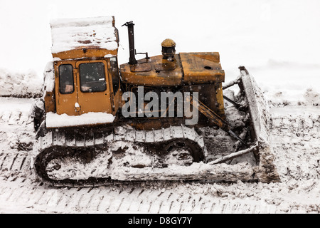 Planierraupe beim Bau Baustelle Stockfoto